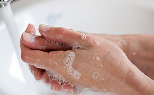 Egzaması olanlar ellerini yıkarken nelere dikkat etmeli