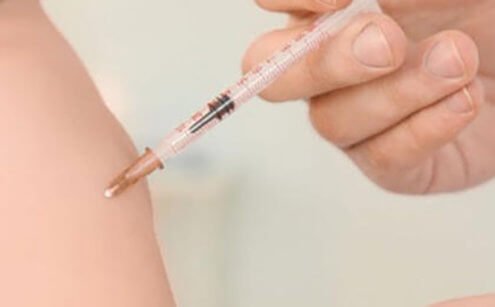 İnek sütü alerjilerinde aşı tedavisi (immünoterapi) nedir ve ne zaman yapılır